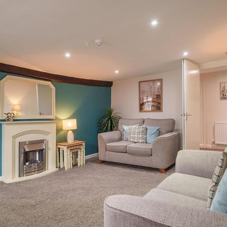 Library View Apartment Kendal Extérieur photo